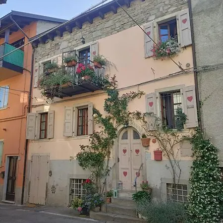 La Piazzetta דירה